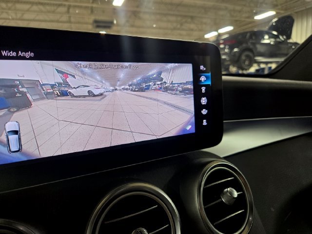 Used 2020 Blue Mercedes-Benz GLC 300 image 9