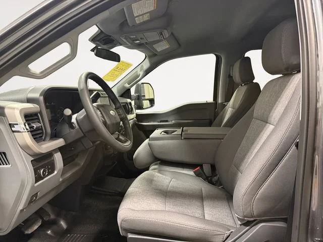 2026 Ford F-450 Super Duty XL - Photo 9