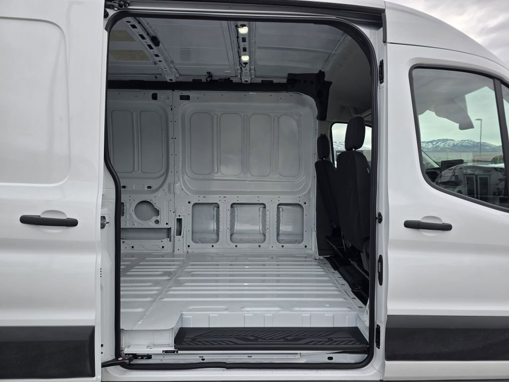 New 2026 Oxford White Ford XL image 28
