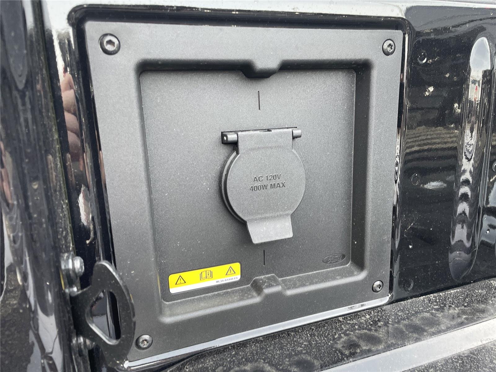 New 2026 Agate Black Metallic Ford XLT image 33