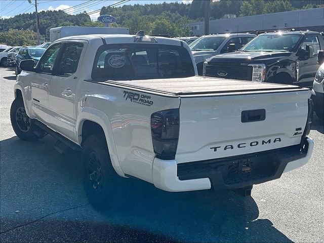 Used 2022 White Toyota SR5 image 5