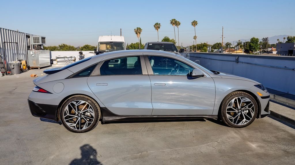 Used 2023 Blue Hyundai SEL image 13