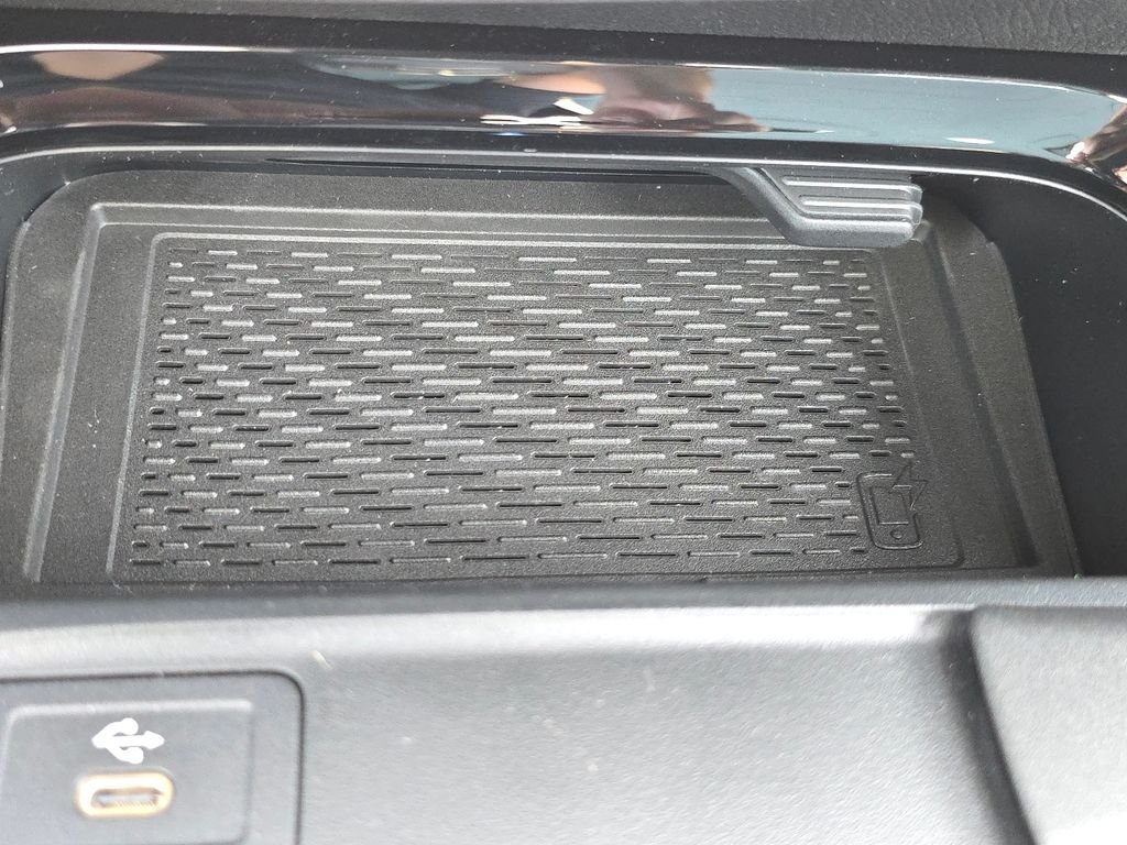 New 2026 Mountain Grey Metallic Mercedes-Benz GLA 250 image 8
