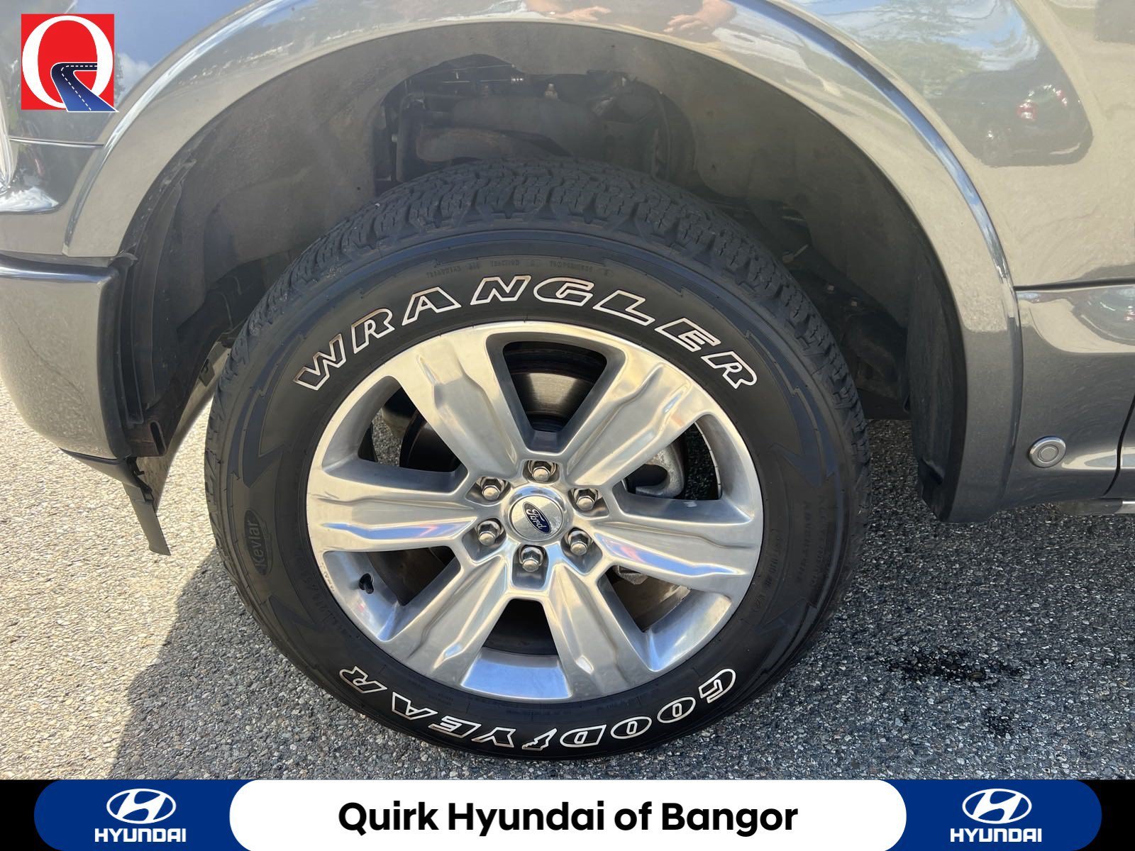 Used 2019 Gray Ford Platinum image 9