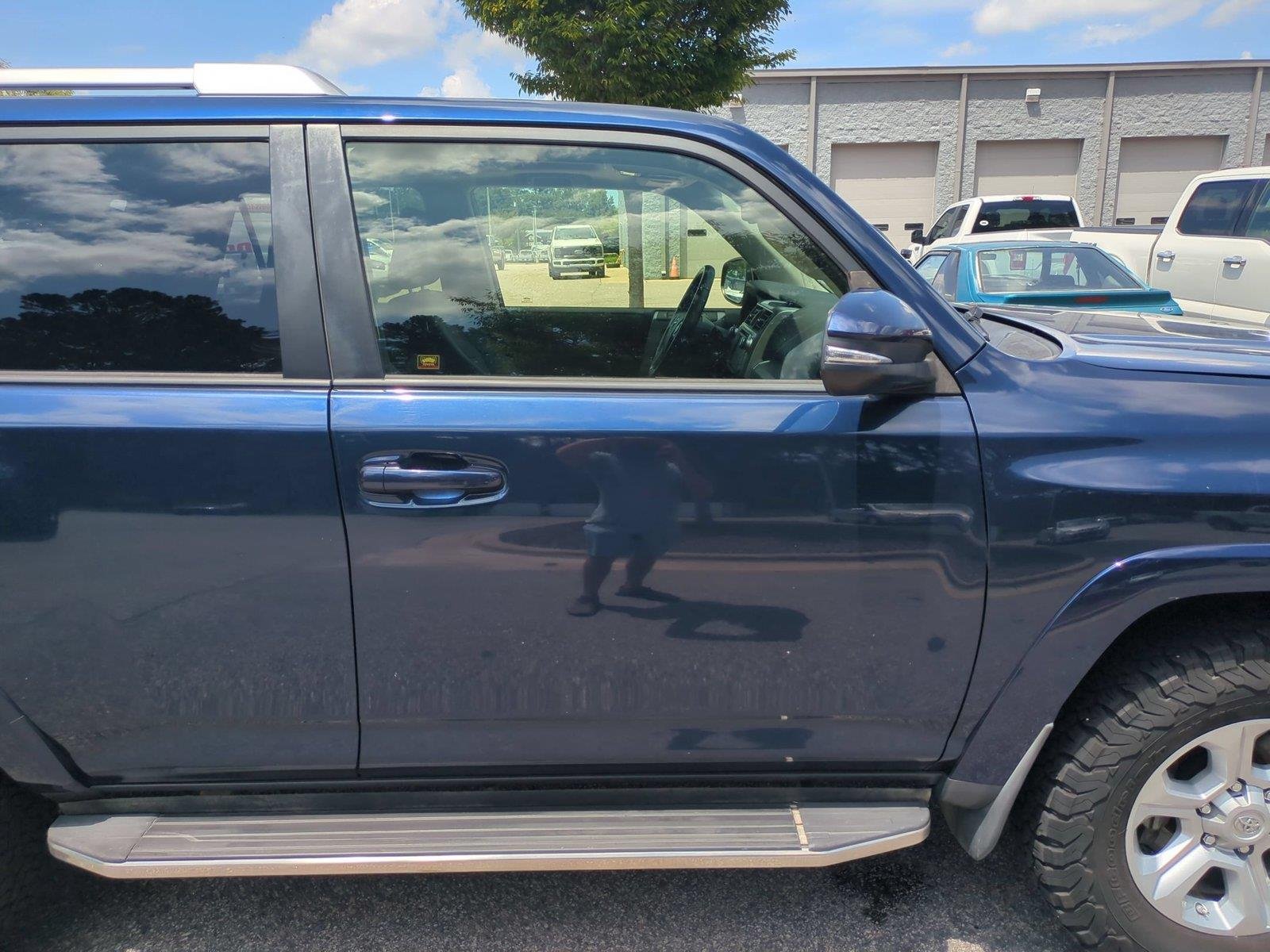 Used 2018 Nautical Blue Metallic Toyota SR5 Premium image 38