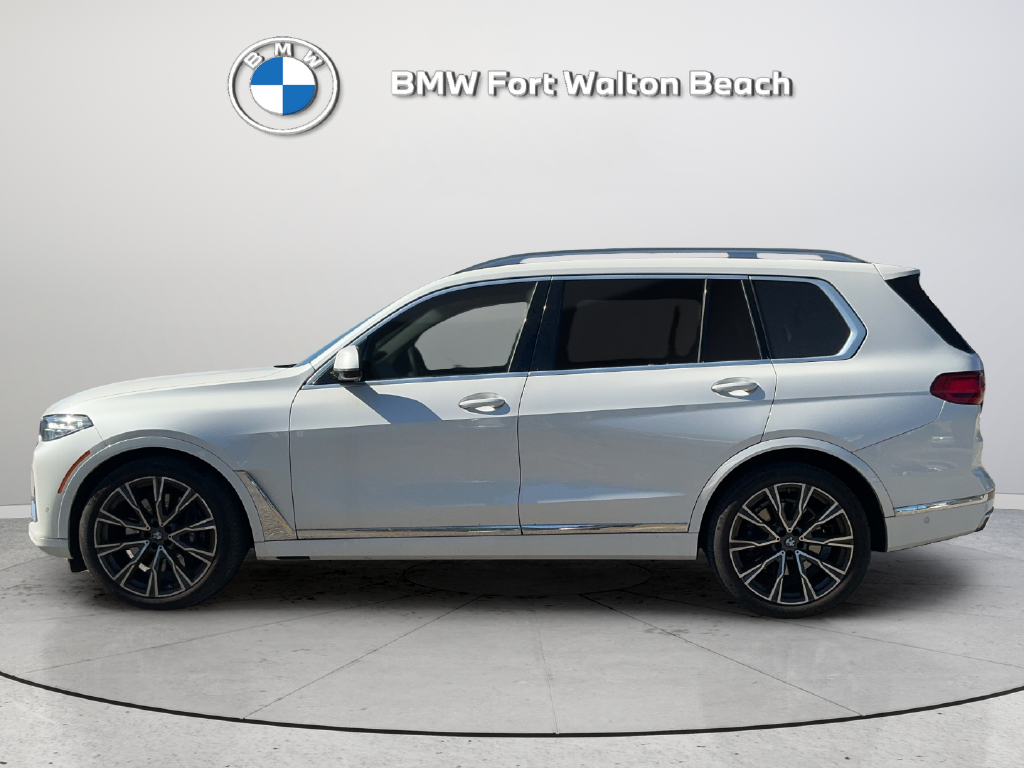 Used 2022 White BMW xDrive40i image 8