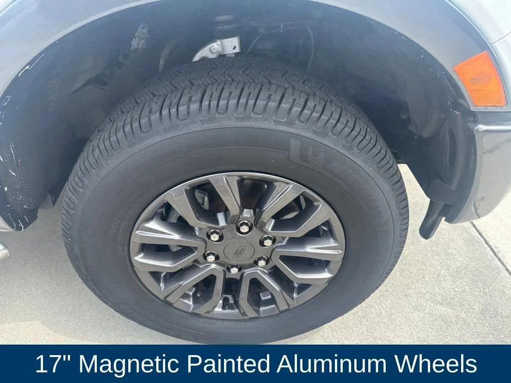 Certified Used 2019 Oxford White Ford XLT image 11