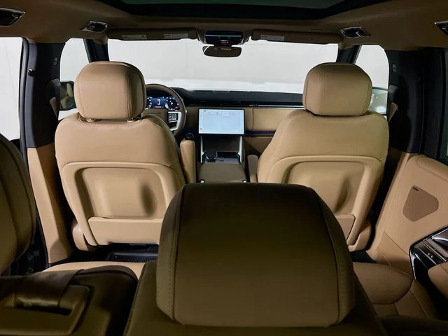 New 2026 Green Land Rover SE image 23