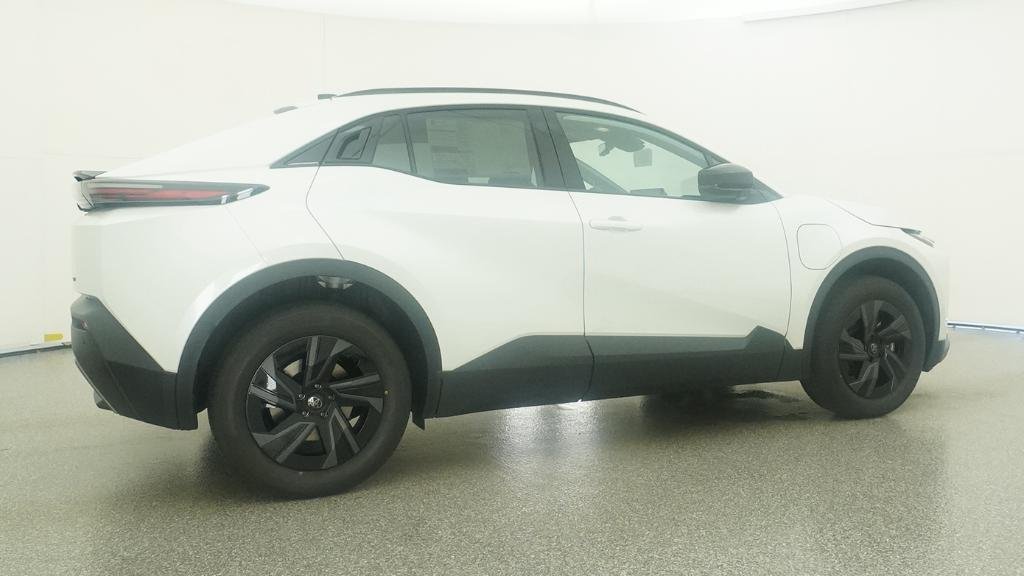 New 2026 Wind Chill Pearl Toyota SE image 3