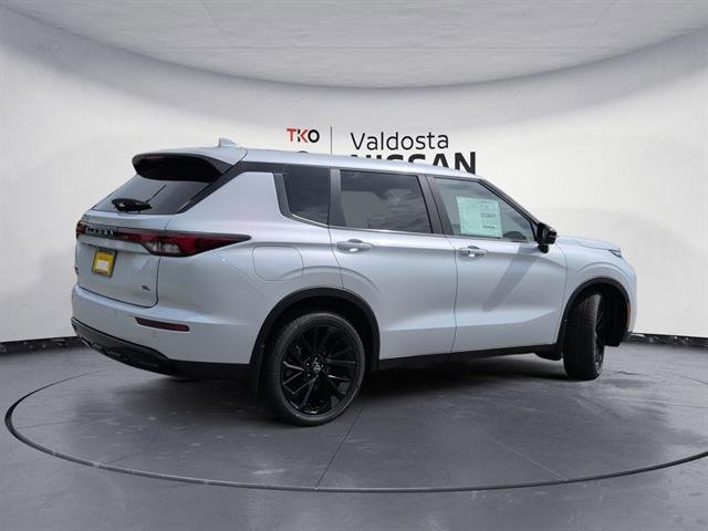 New 2026 Alpine Frost Nissan SL image 4