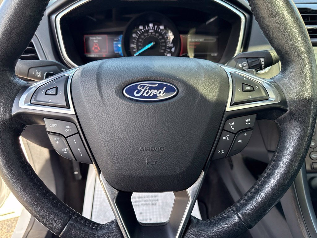 Used 2020 White Ford Titanium image 25