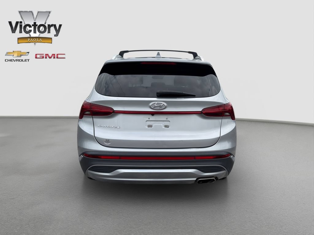 Used 2022 Silver Hyundai SEL image 5