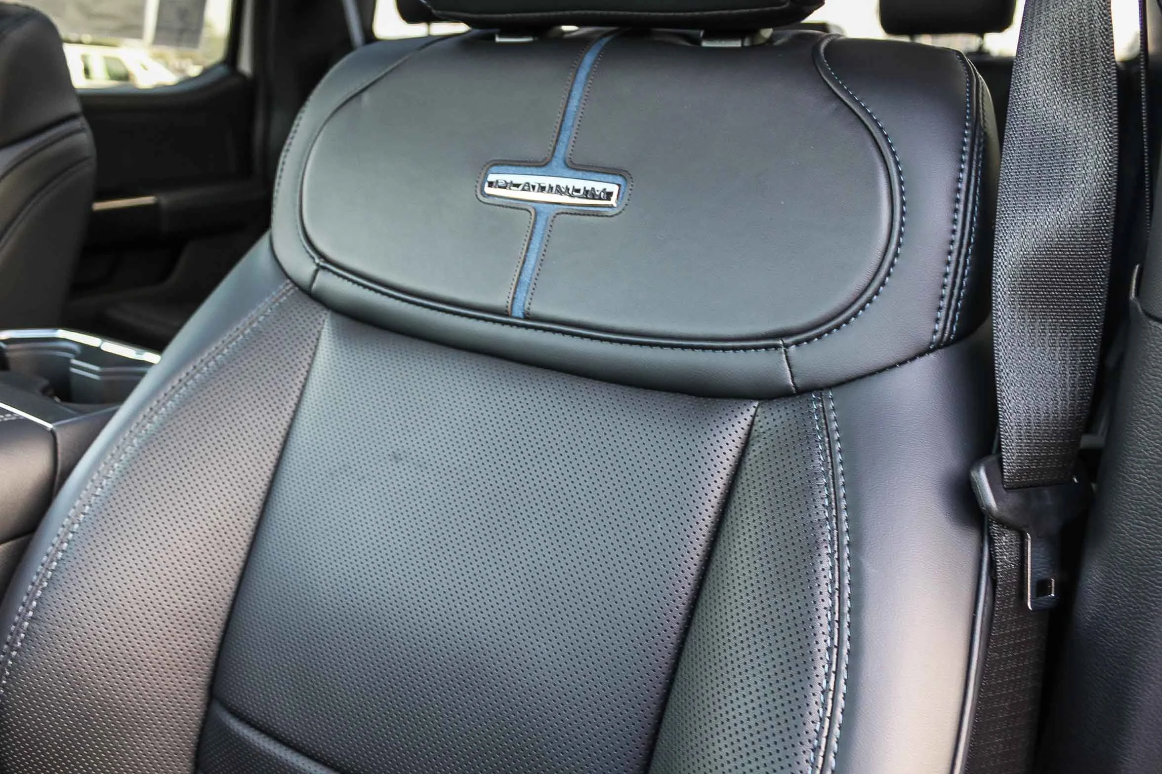 New 2026 Star White Metallic Tri-Coat Ford F-350® Platinum® image 27