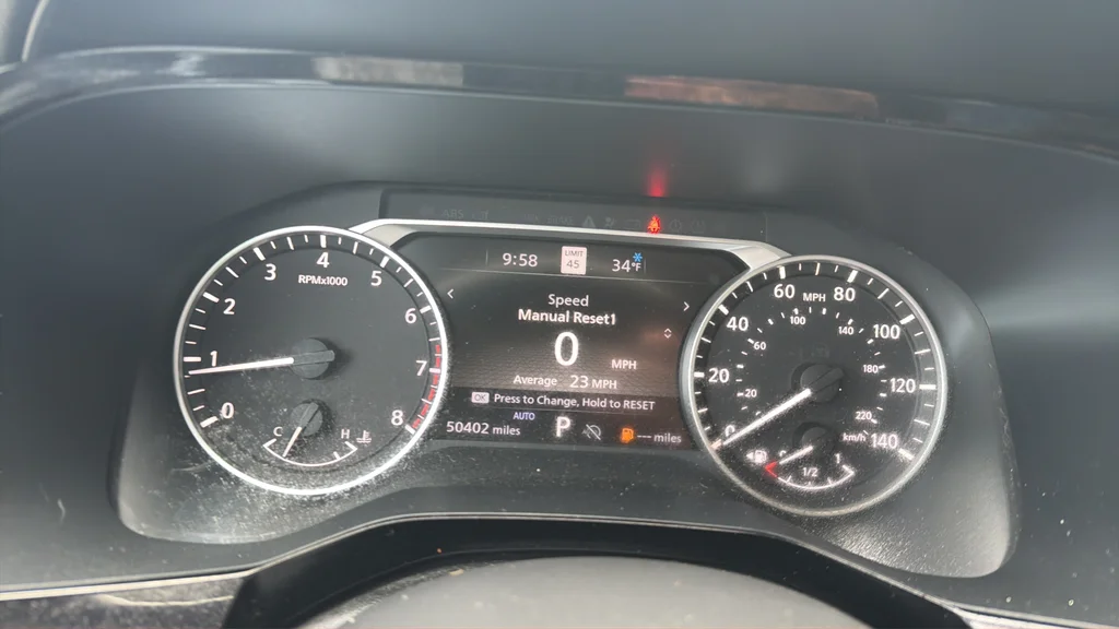 Used 2023 White Nissan SL image 10