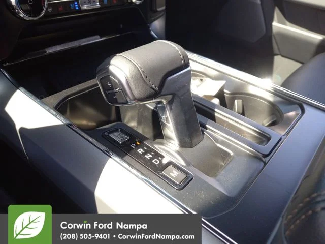 New 2026 Oxford White Ford Lariat image 18