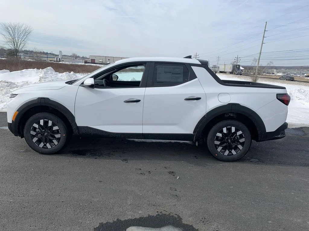 New 2026 White Hyundai SE image 5