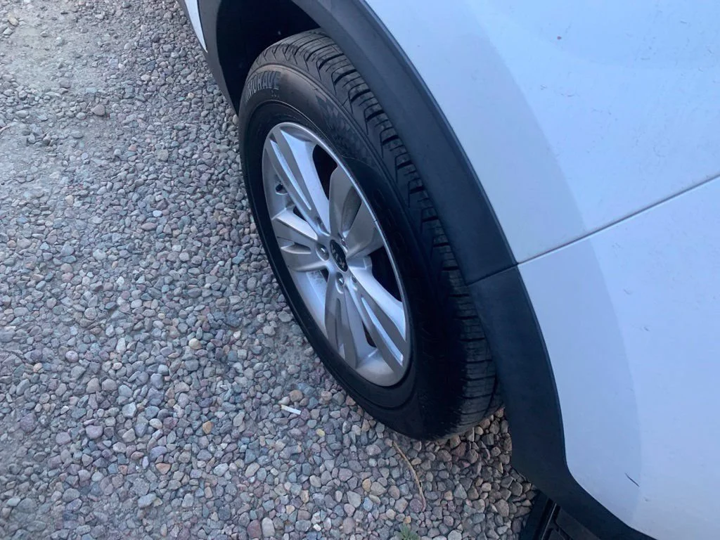 Used 2019 White Kia LX image 8