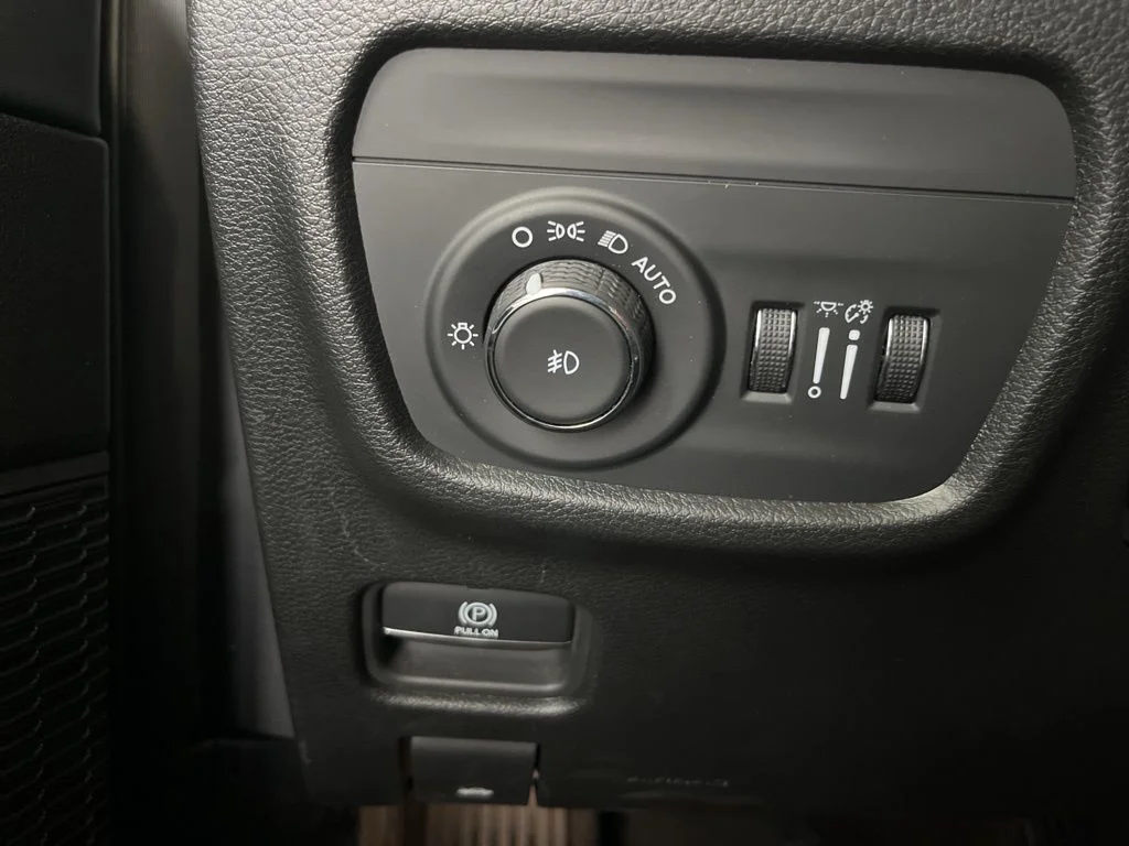 Used 2023 Black Jeep Limited image 12
