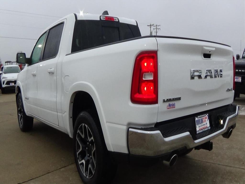 Used 2025 Ivory Tri-Coat Pearl (pwd) RAM Laramie image 8