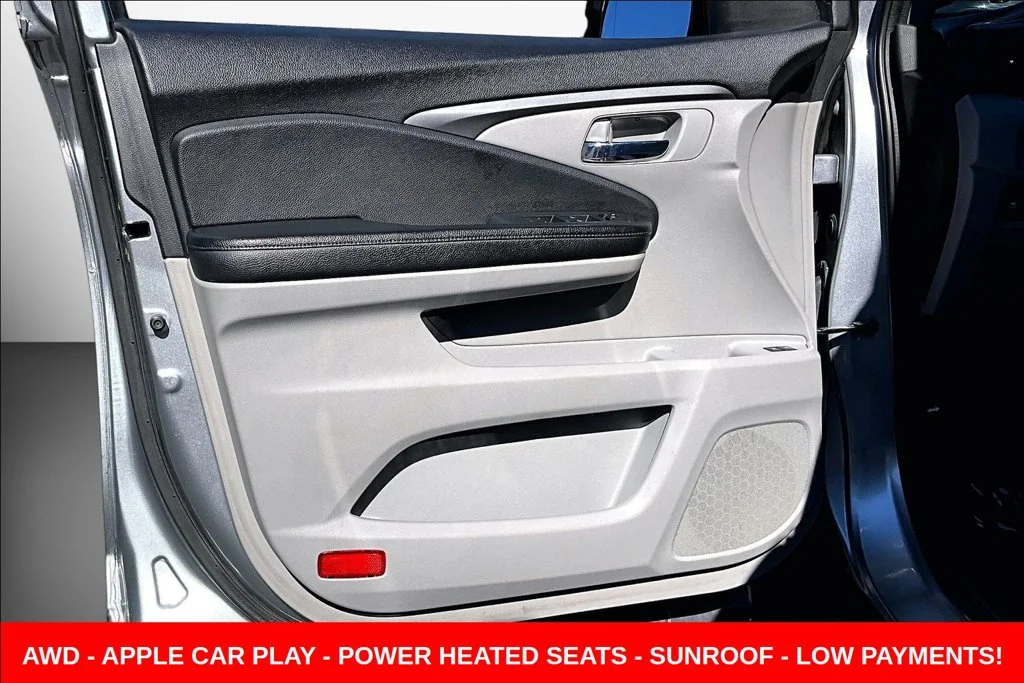 Used 2016  Honda EX-L image 23