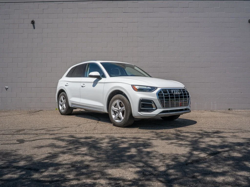 Used 2024 White Audi  image 9