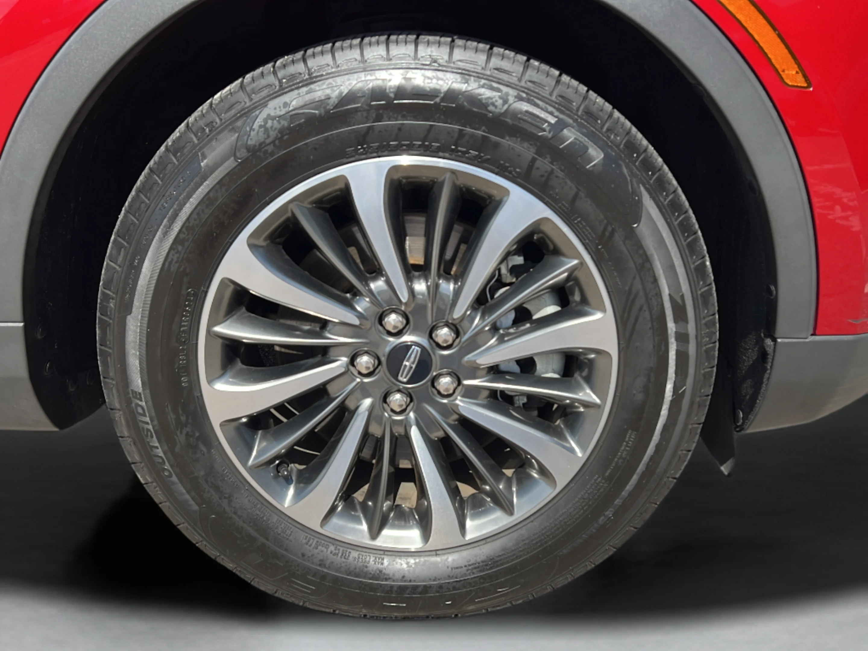 Used 2020 Red Lincoln Standard image 34