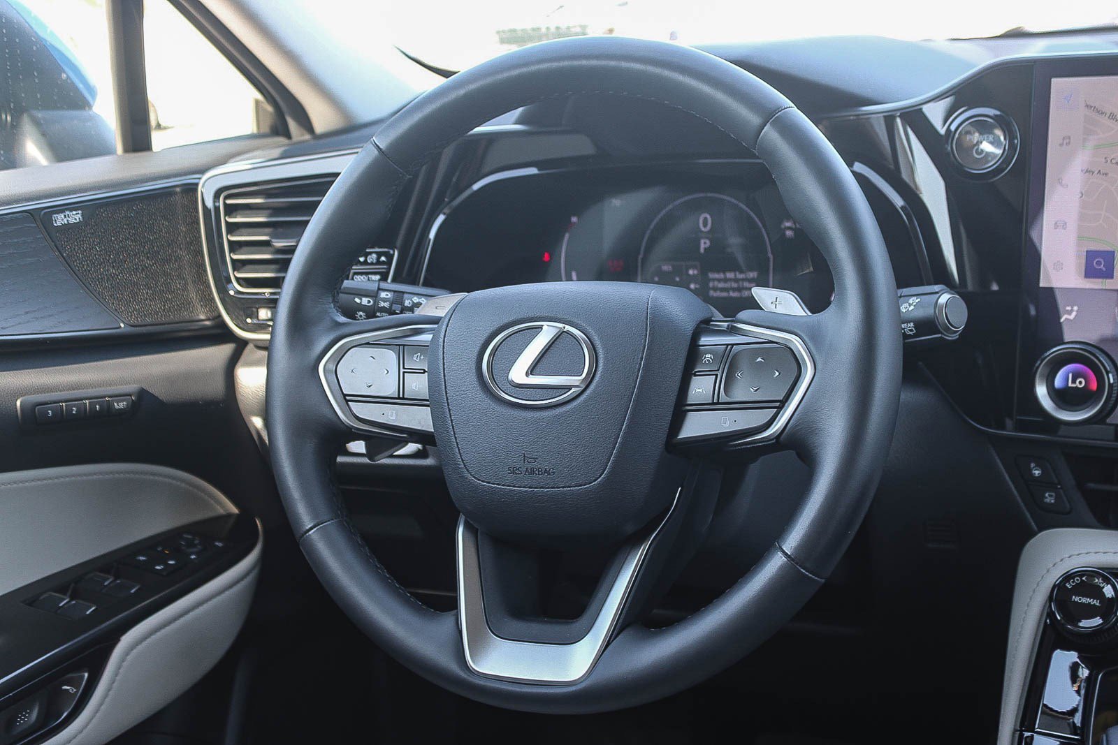 Used 2025 Grecian Water Lexus NX 350h Luxury image 16