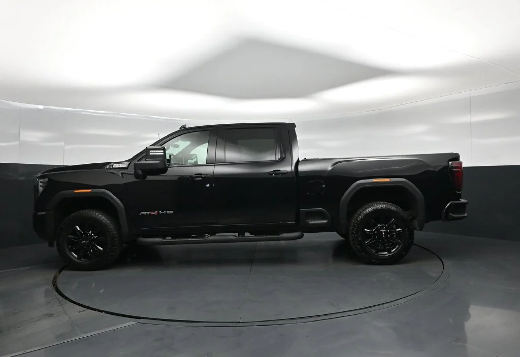 Used 2024 Black GMC AT4 image 23