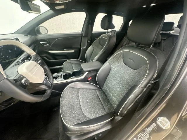 Used 2025 Gray Kia GT-Line image 21