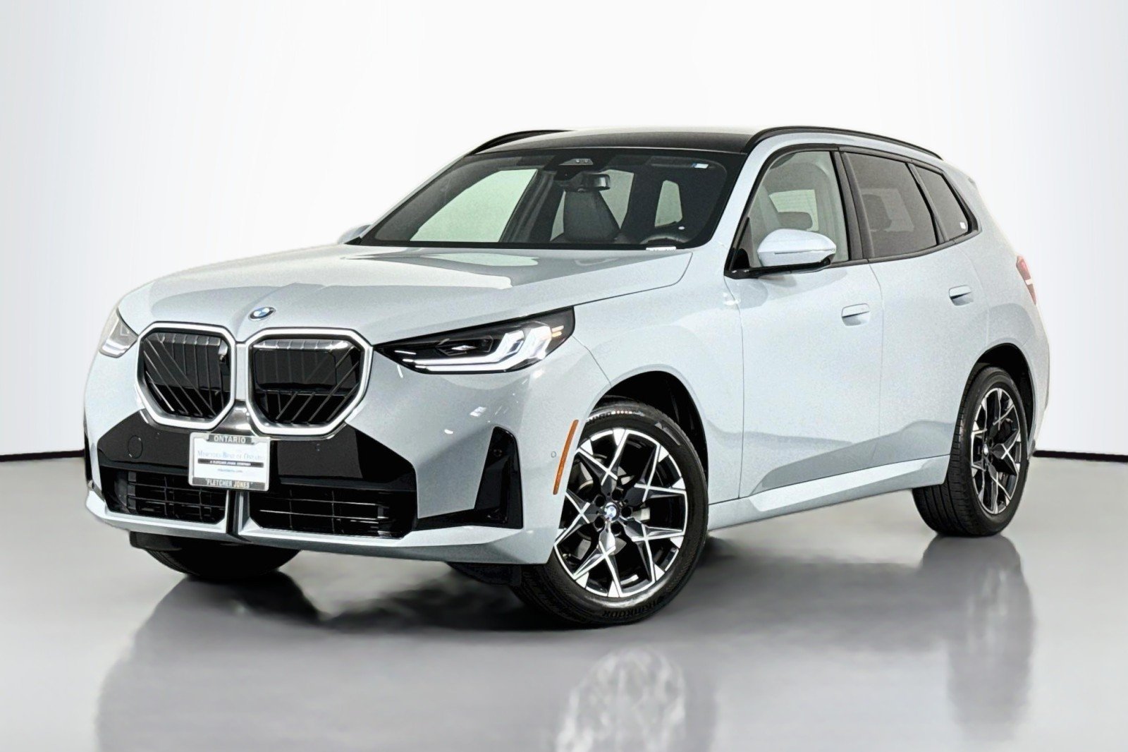 2025 BMW X3 30 XDRIVE's photo
