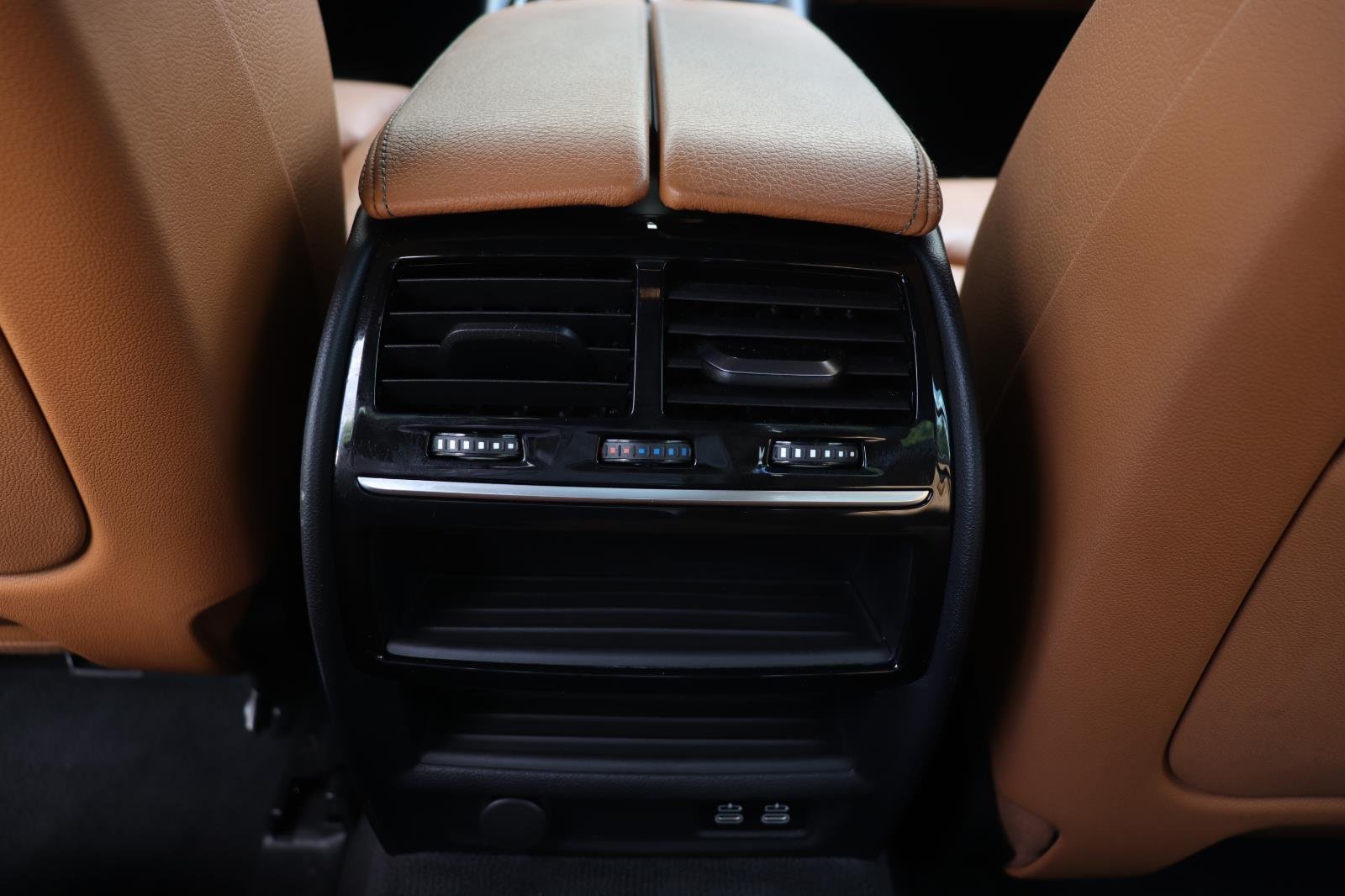 Used 2020 Alpine White BMW 530i image 19