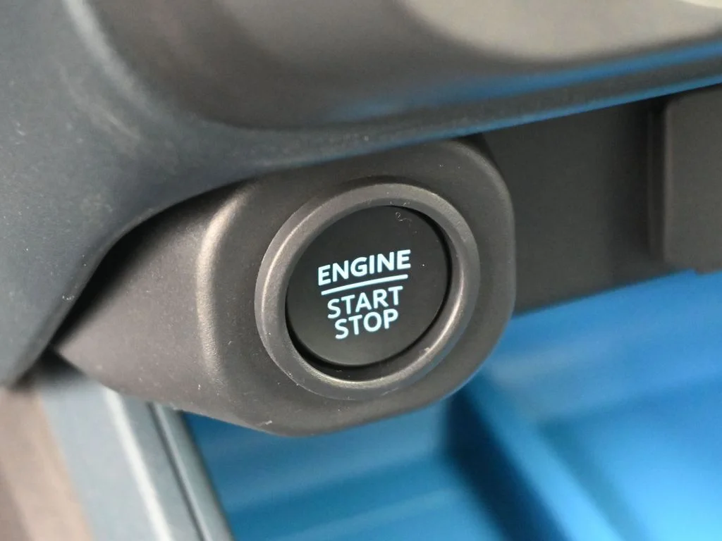 New 2026 Carbonized Gray Metallic Ford XLT image 12