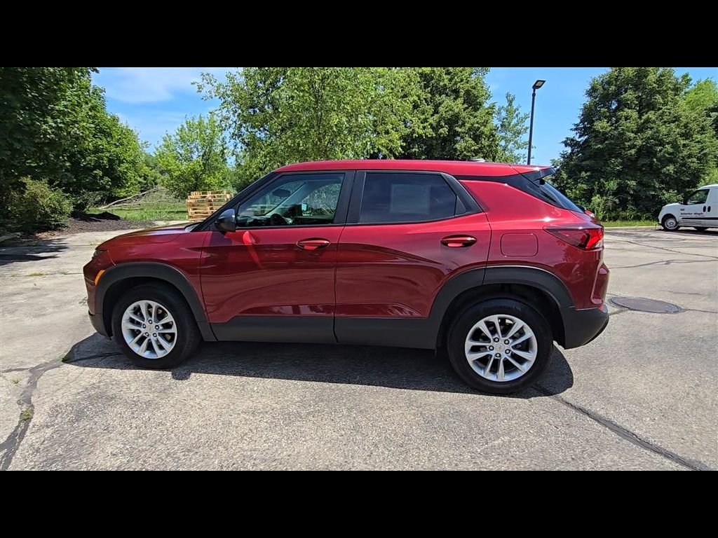 Used 2024 Red Chevrolet LS image 5