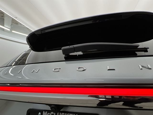 Used 2023 Silver Lincoln Grand Touring image 40