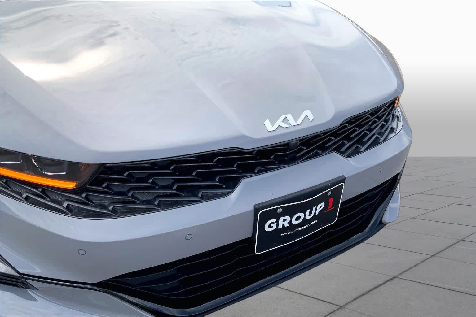 Used 2023 Wolf Gray Kia GT image 30