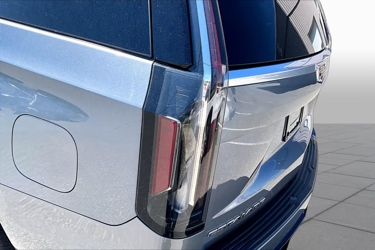 Used 2021 Satin Steel Metallic Cadillac Premium Luxury Platinum image 27