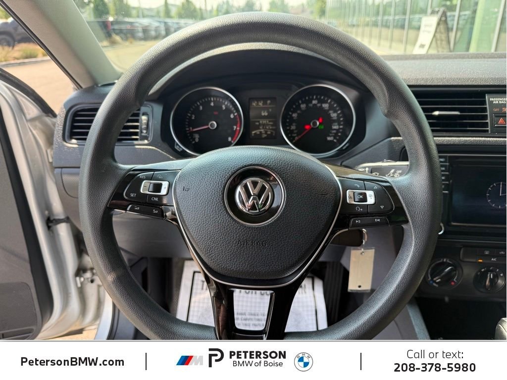 Used 2016 Silver Volkswagen 1.4T S image 16