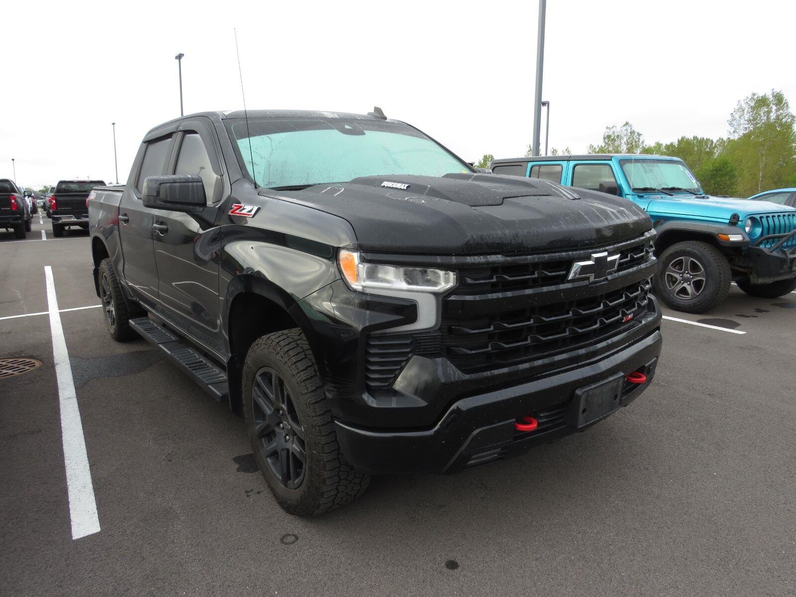 Used 2025 Black Chevrolet LT Trail Boss image 9