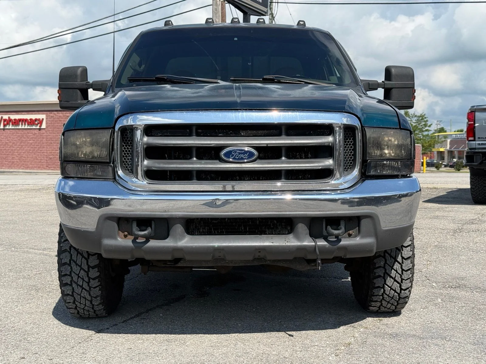 Used 1999 Green Ford  image 9