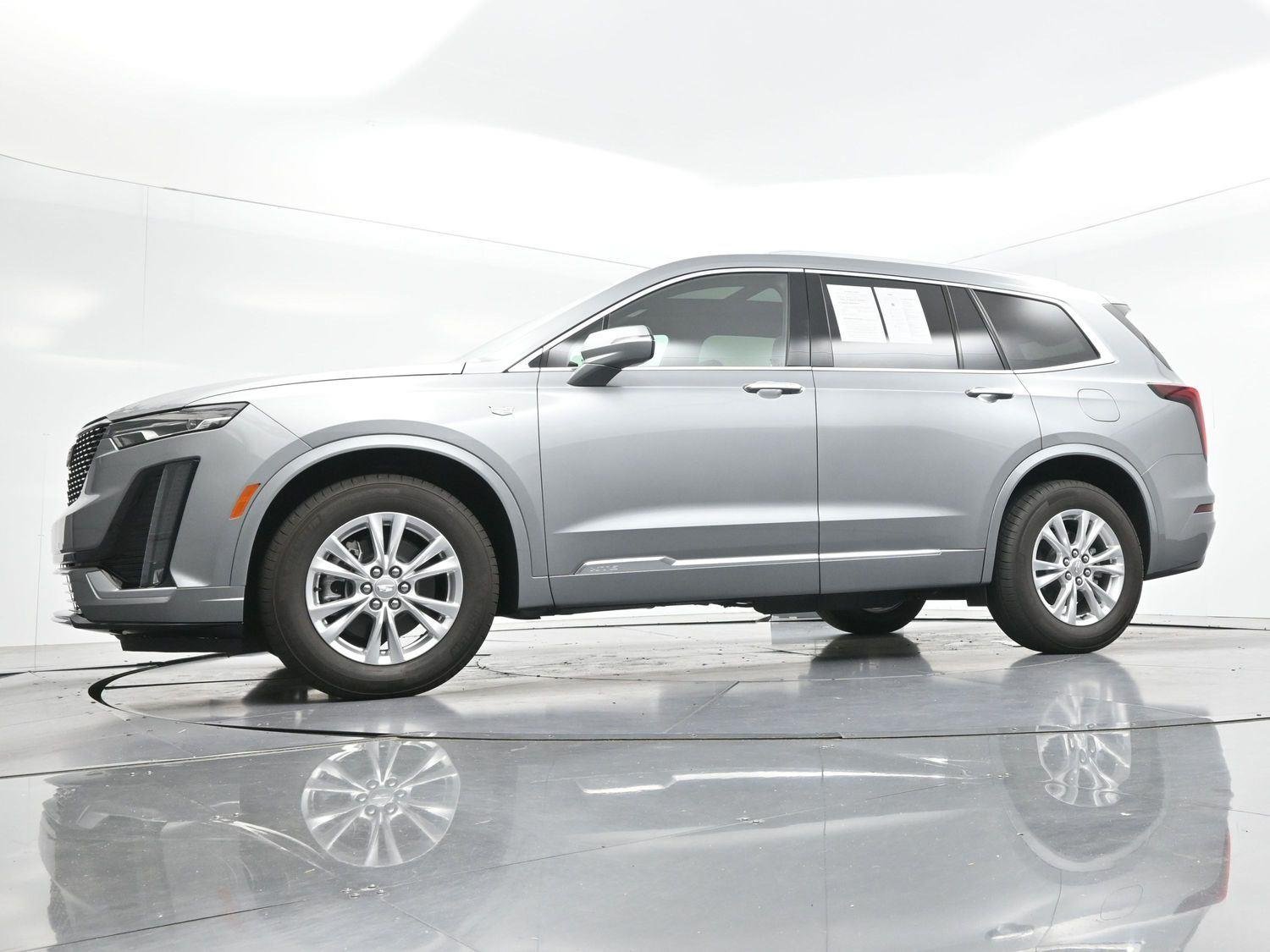 Used 2025 Argent Silver Metallic Cadillac Luxury image 44