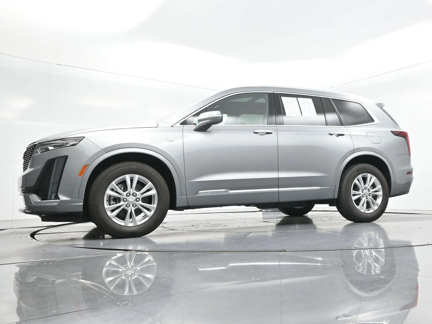 Used 2025 Argent Silver Metallic Cadillac Luxury image 44