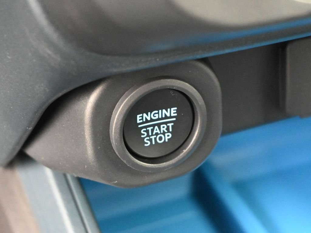 New 2026 Carbonized Gray Metallic Ford XLT image 12