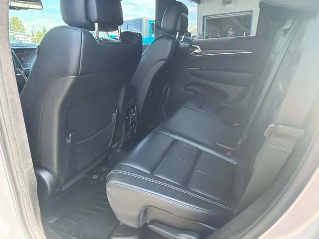 Used 2015 Billet Silver Metallic Clearcoat Jeep Limited image 15