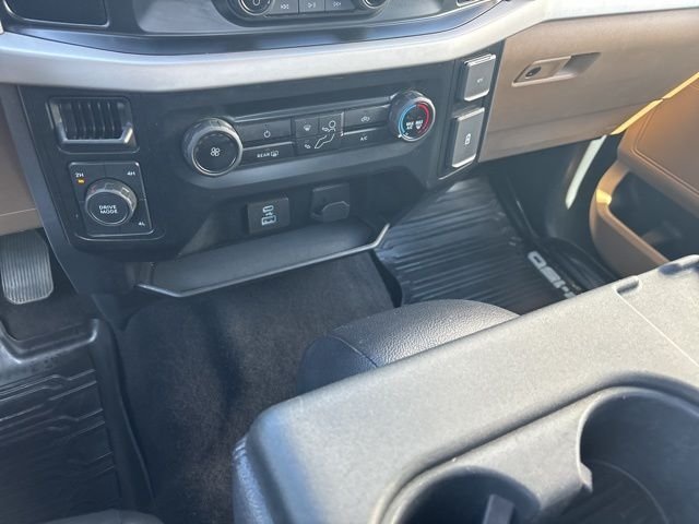 Used 2023 Blue Ford XLT image 26