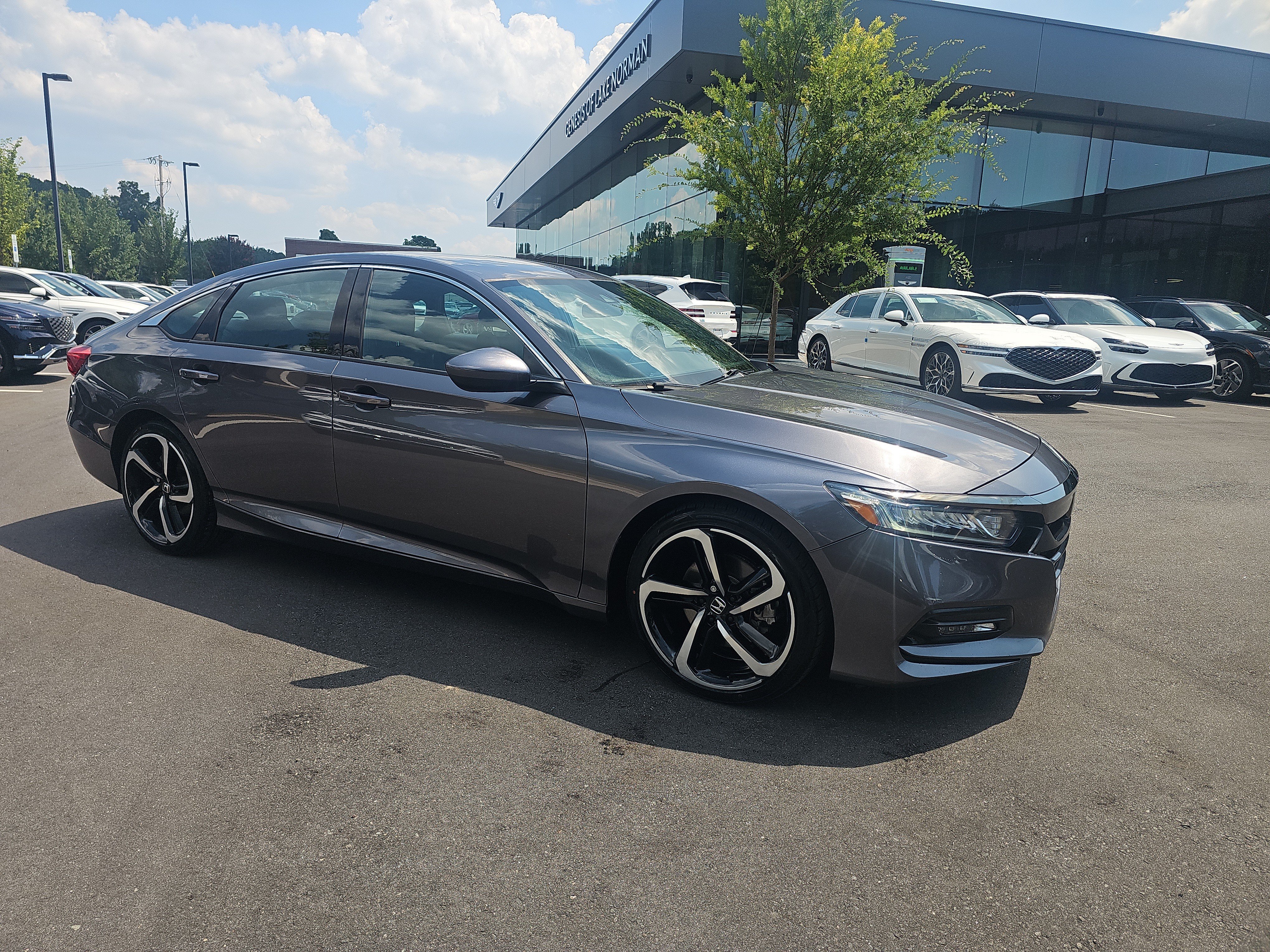Used 2018 Modern Steel Metallic Honda Sport 1.5T image 3