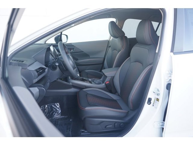 New 2026 CRYSTAL WHITE PEARL Subaru Limited image 6