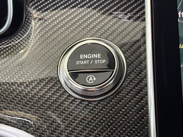 New 2026 MANUFAKTUR Moonlight White Metallic Mercedes-Benz AMG® CLE 53 4MATIC+ Cabriolet image 53