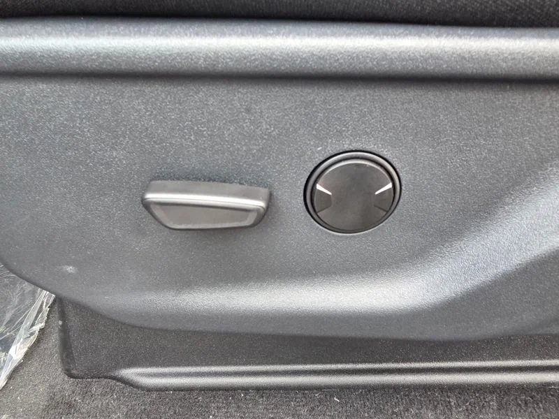 New 2026 Carbonized Gray Metallic Ford F-350® XLT image 29