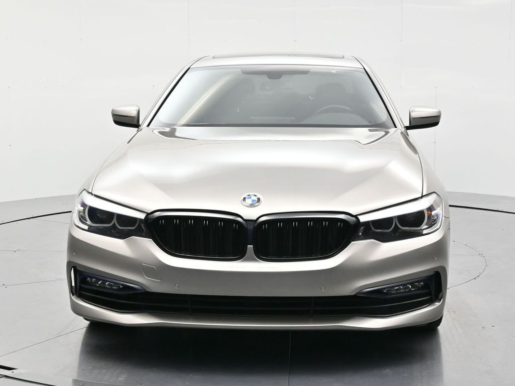 Used 2017 Cashmere Silver Metallic BMW 530i xDrive image 2