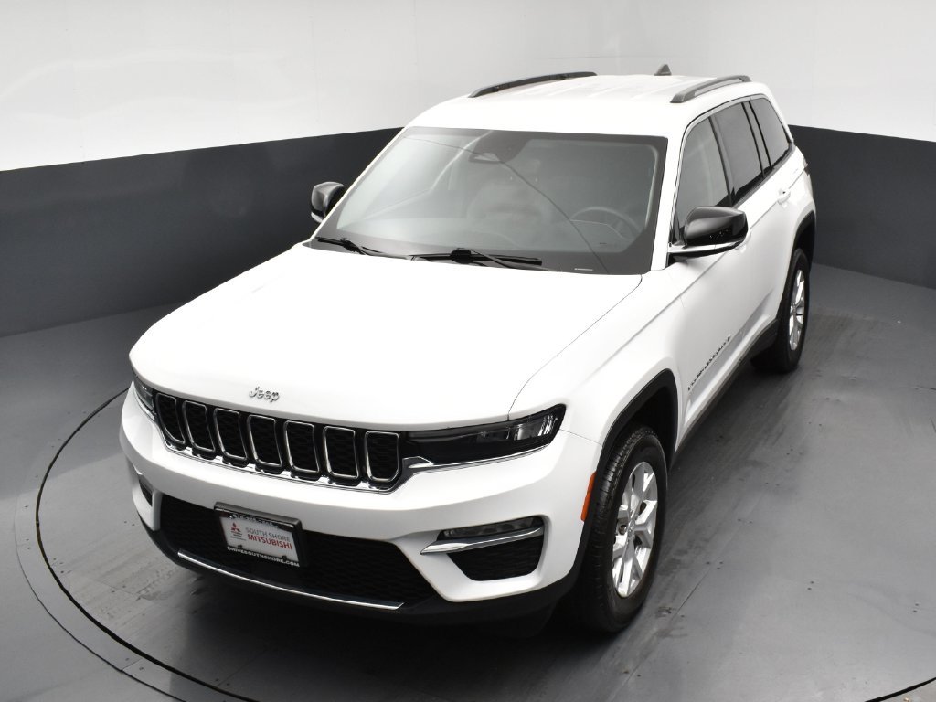 Used 2023 White Jeep Limited image 19